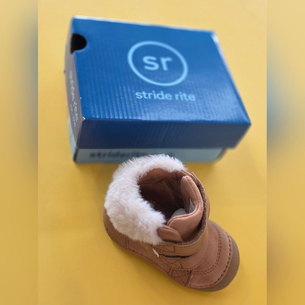 STRIDE RITE Tan FUR LINED ST. MARTIN CHESSNUT LITTLE KID SZ 3.5